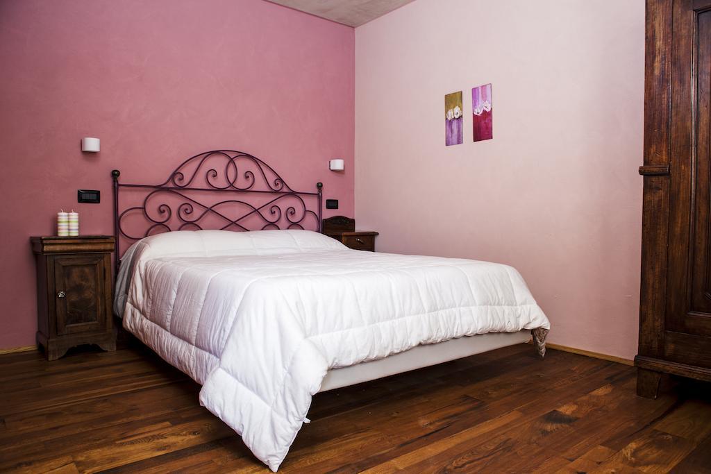 Hostal A Mira 'D Novel Novello Habitación foto